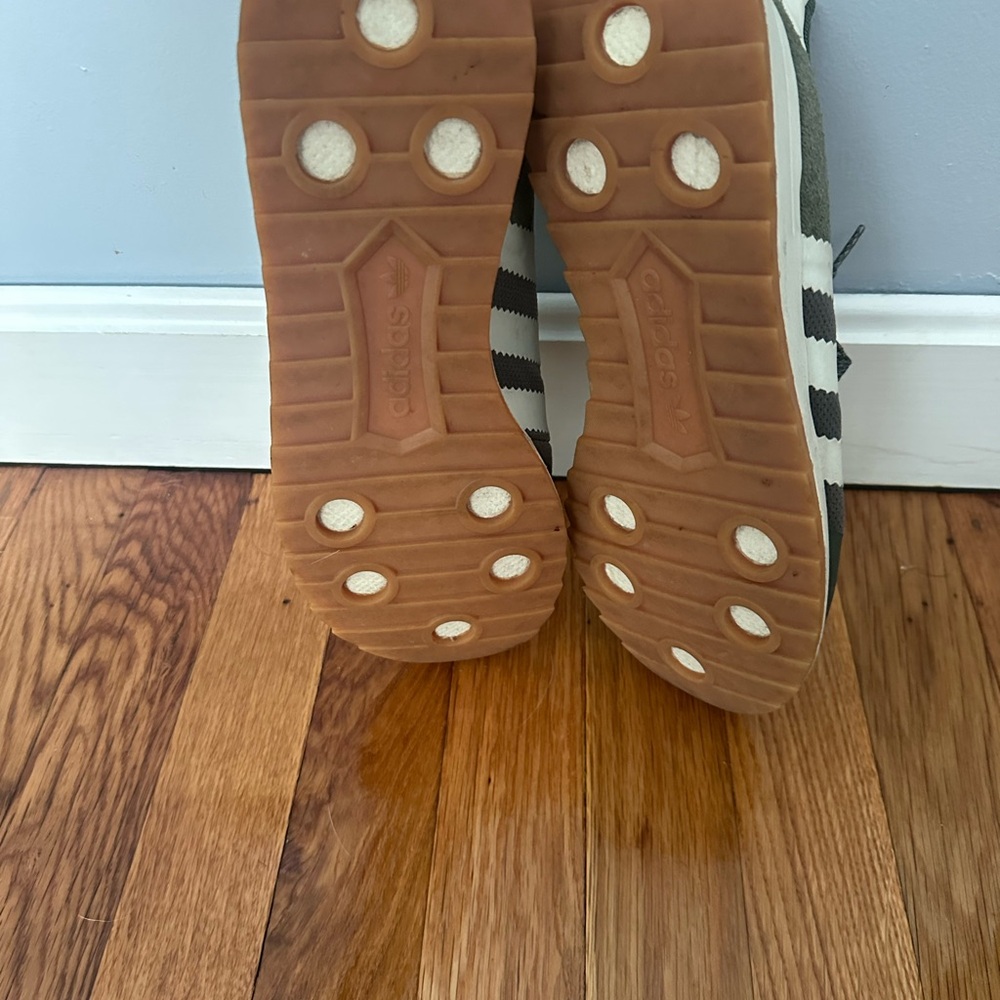 Adidas women Olive and White Sneakers - Picture 4 of 4